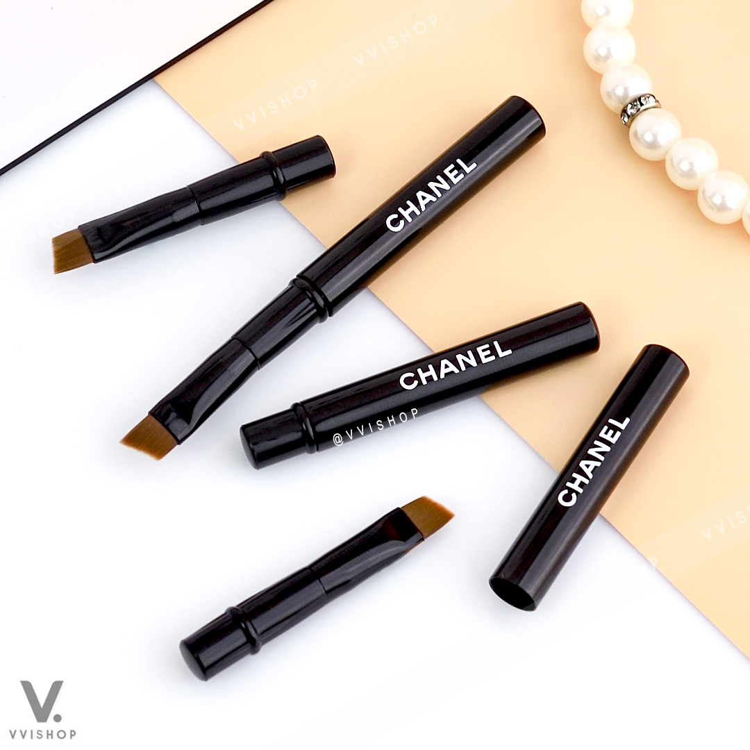 Chanel Angled Eyeliner & Brow Brush